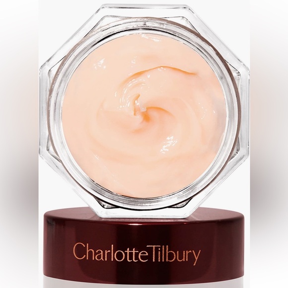 Charlotte Tilbury Refillable Magic Night Moisturizer with Retinol - Picture 4 of 5